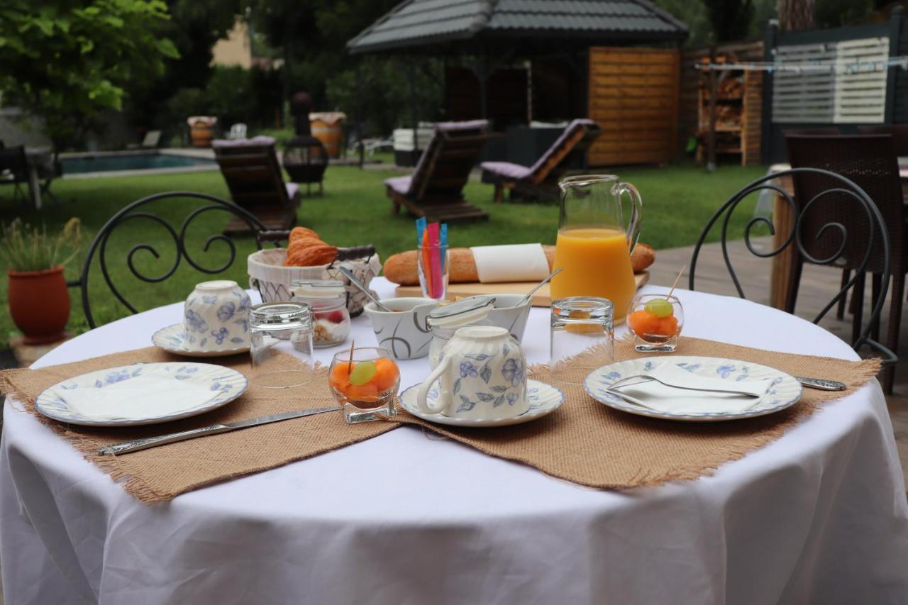 Les Tourelles Hotel Bagian luar foto